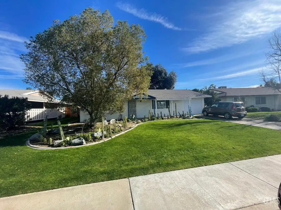 708 CHERRY HILLS DRIVE, Bakersfield, CA 93309 - #2
