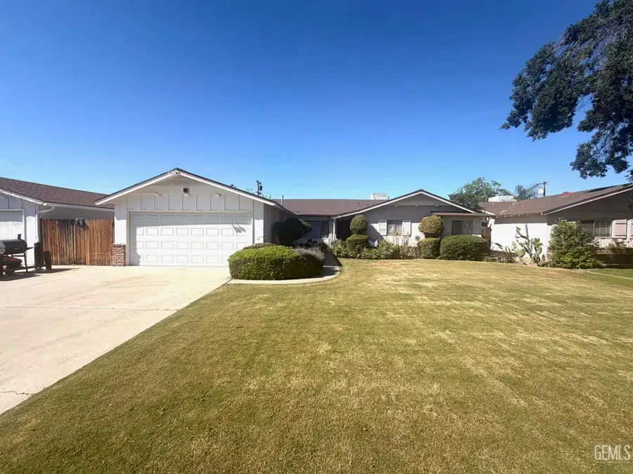 4010 CORK LANE, Bakersfield, CA 93309 - #2