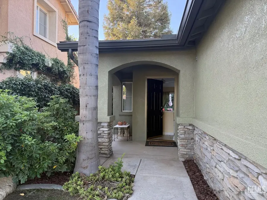 11912 GRECIAN LAUREL DRIVE, Bakersfield, CA 93311 - #2