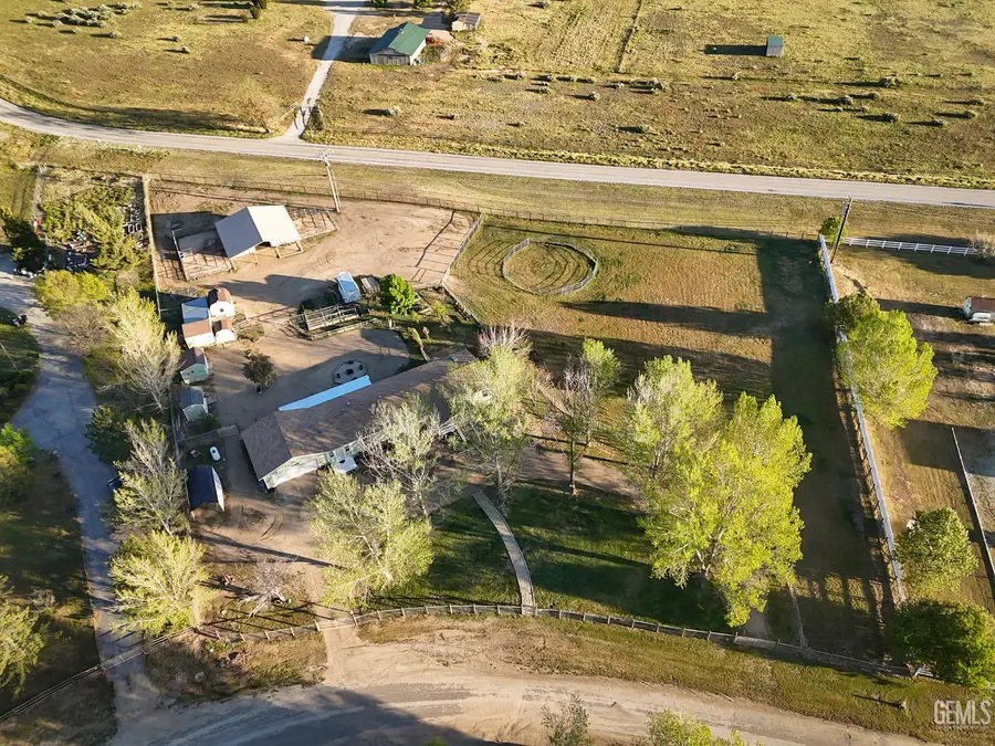 27400 HARNESS DRIVE, Tehachapi, CA 93561 - #3