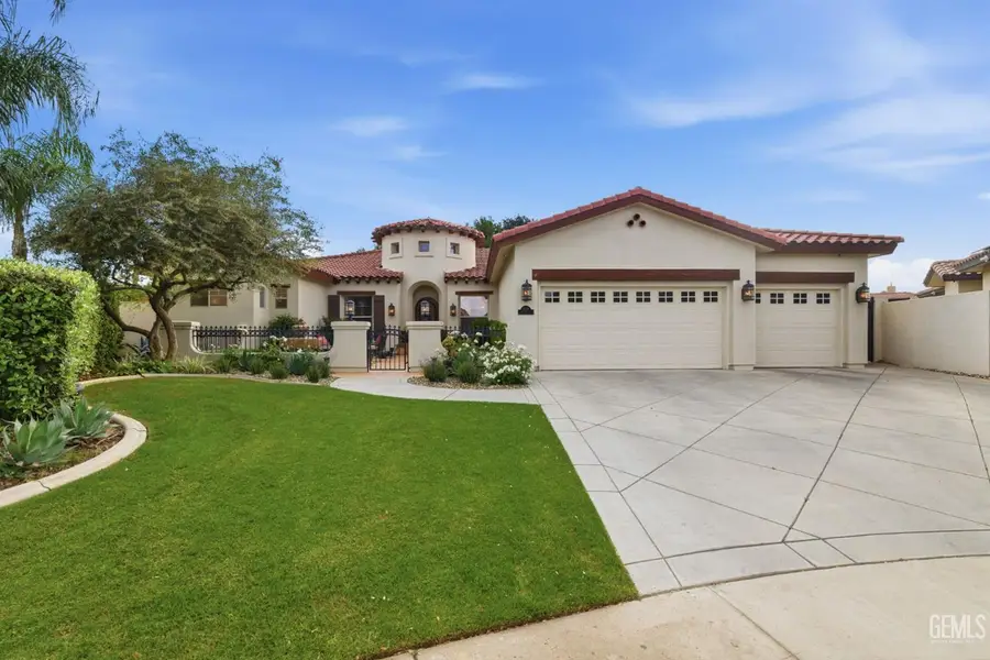 2205 RALEIGH COURT, Bakersfield, CA 93311 - #2