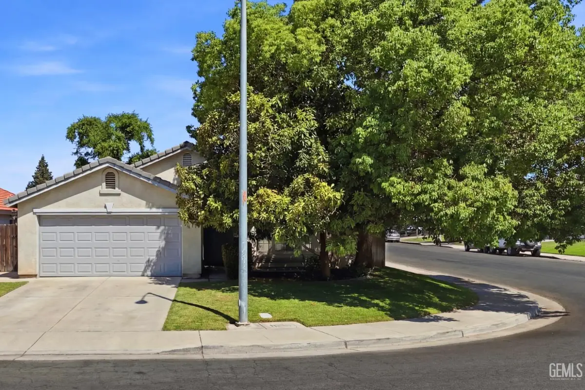 4902 HARTWICK COURT, Bakersfield, CA 93313 - #1