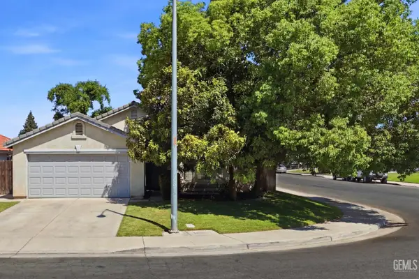 4902 HARTWICK COURT, Bakersfield, CA 93313