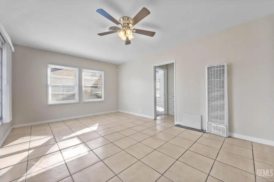 604 ARVIN STREET, Bakersfield, CA 93308 - #3