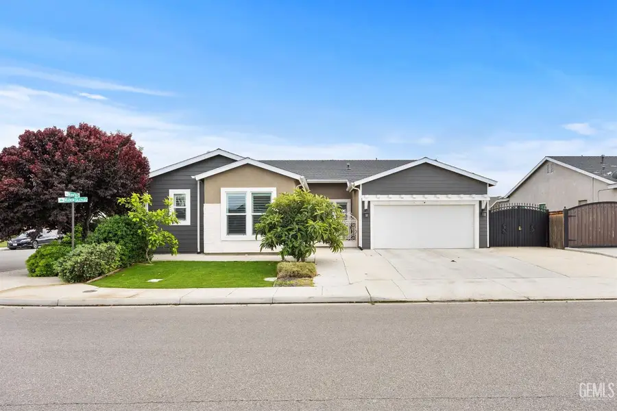 9223 MANOR GLEN LANE, Shafter, CA 93263 - #2