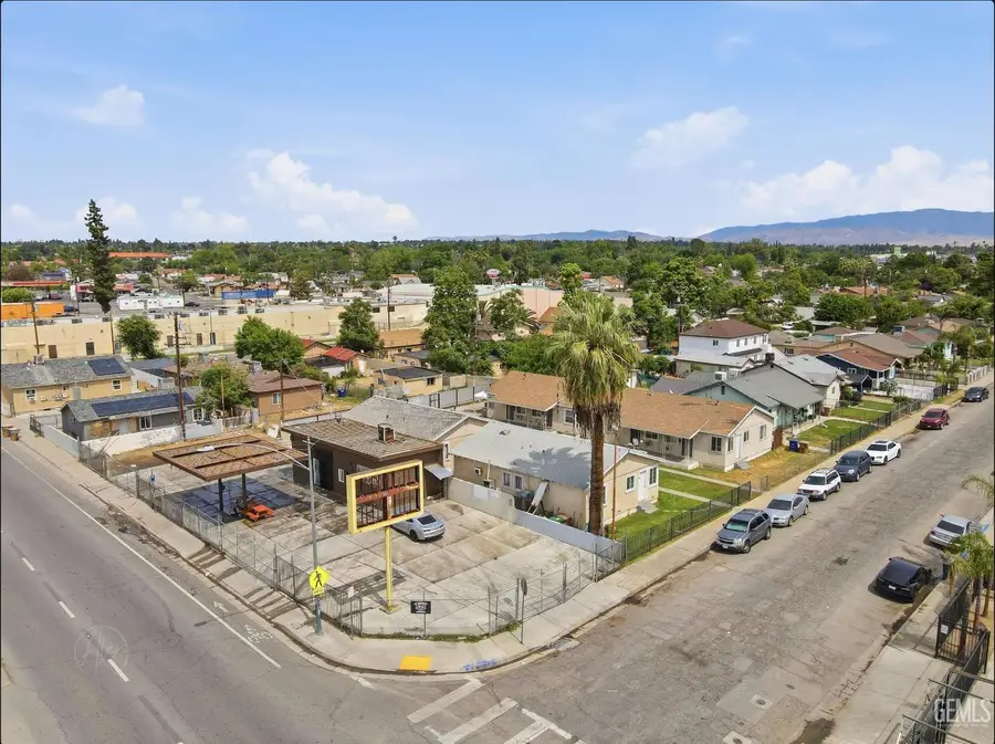 2208 LAKE STREET, Bakersfield, CA 93306 - #3