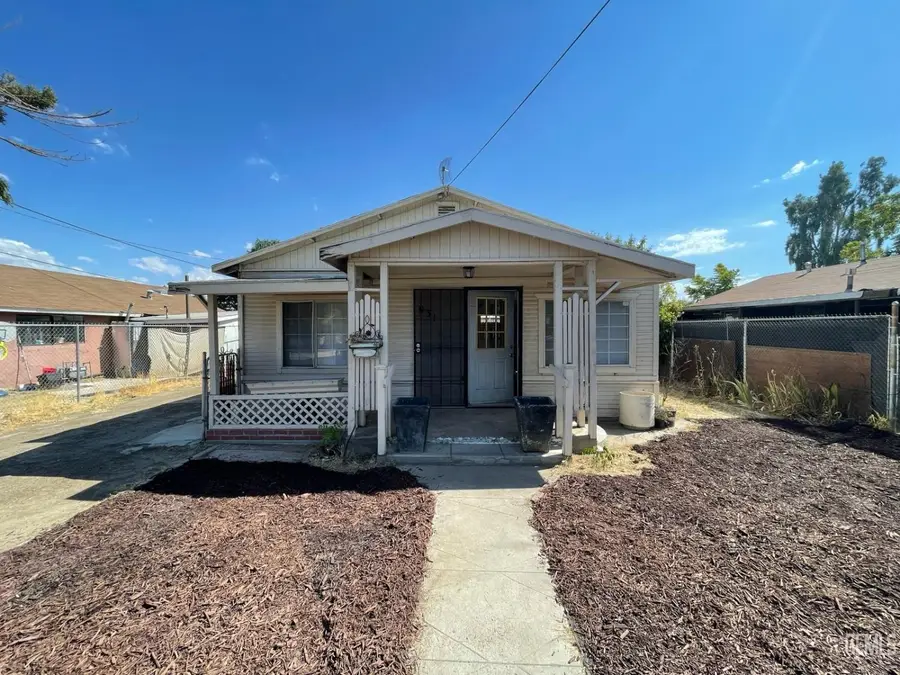 931 TEXAS STREET, Bakersfield, CA 93307 - #2