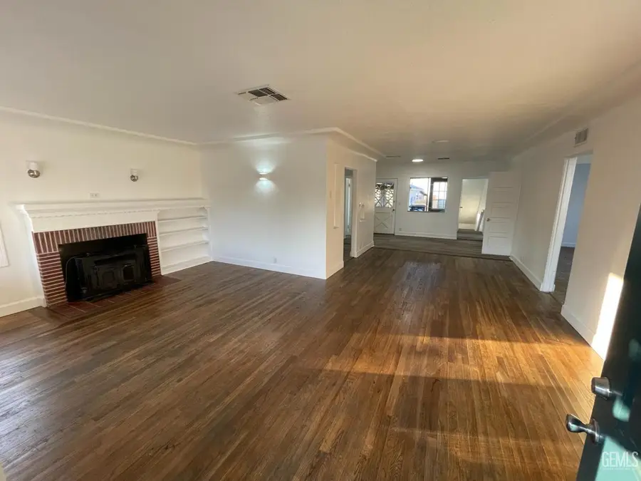 113 CIRCLE DRIVE, Bakersfield, CA 93308 - #3