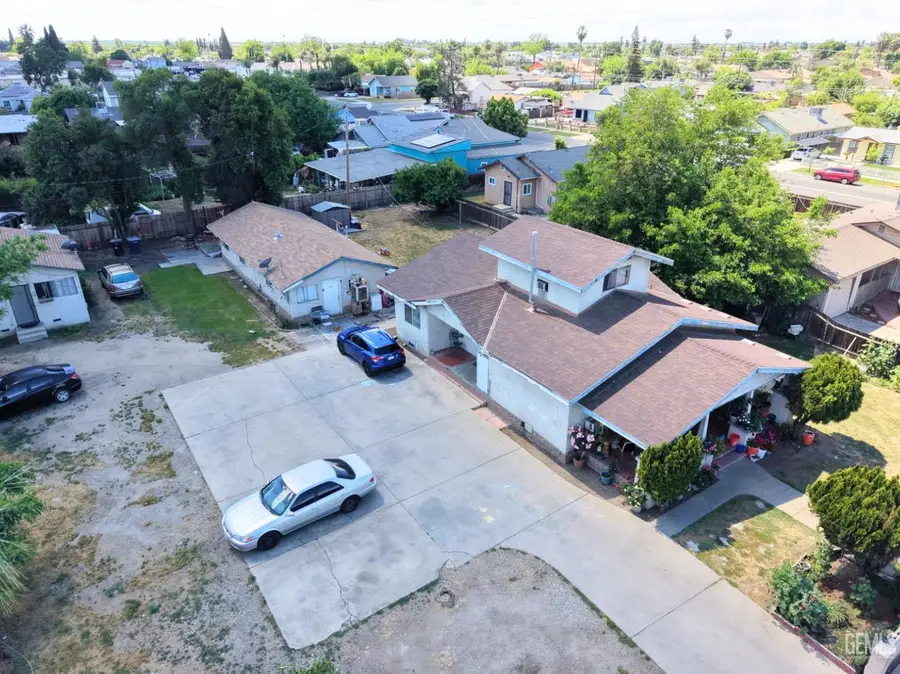733 W. TULARE AVENUE, Tulare, CA 93274 - #3