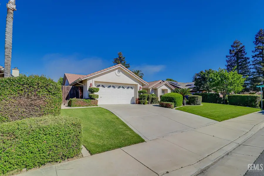 8606 ROCKHAMPTON DRIVE, Bakersfield, CA 93313 - #2