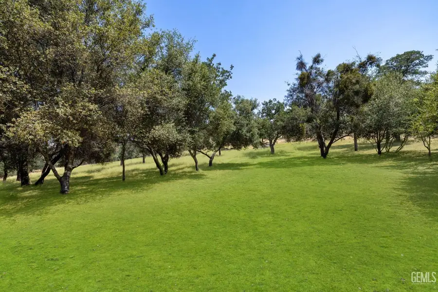 1 KIRKHAM COURT, Keene, CA 93531 - #3