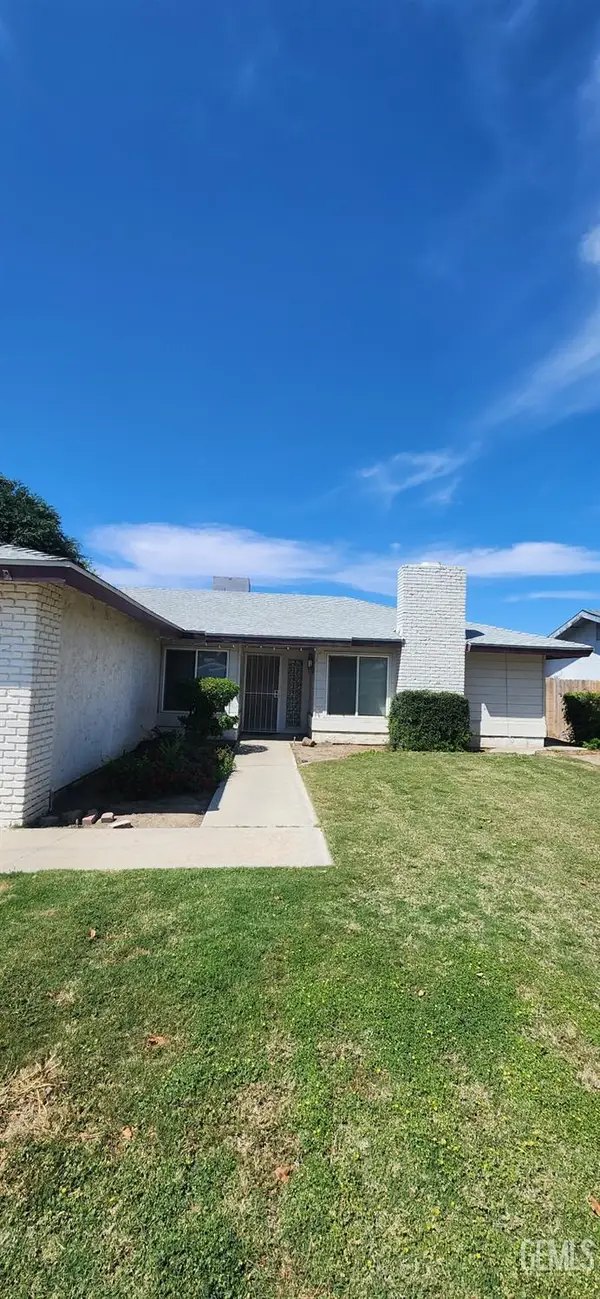 3801 CELINE COURT, Bakersfield, CA 93309