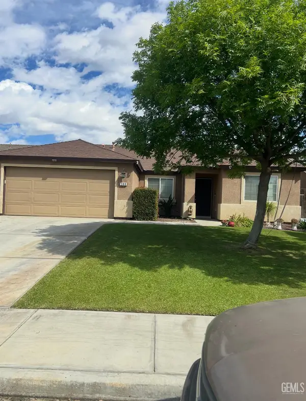 300 E WAR ADMIRAL DRIVE, Bakersfield, CA 93307