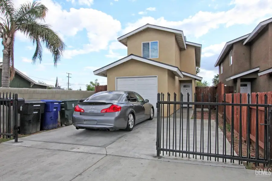 1417 OREGON STREET, Bakersfield, CA 93305 - #2