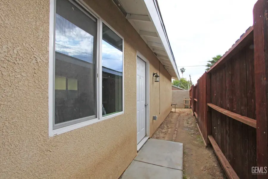 1417 OREGON STREET, Bakersfield, CA 93305 - #3