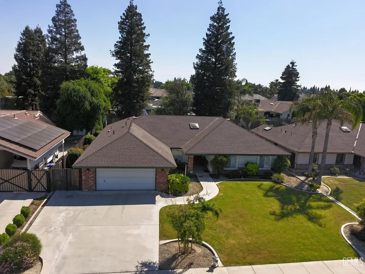 6105 WESTLAKE DRIVE, Bakersfield, CA 93308 - #1