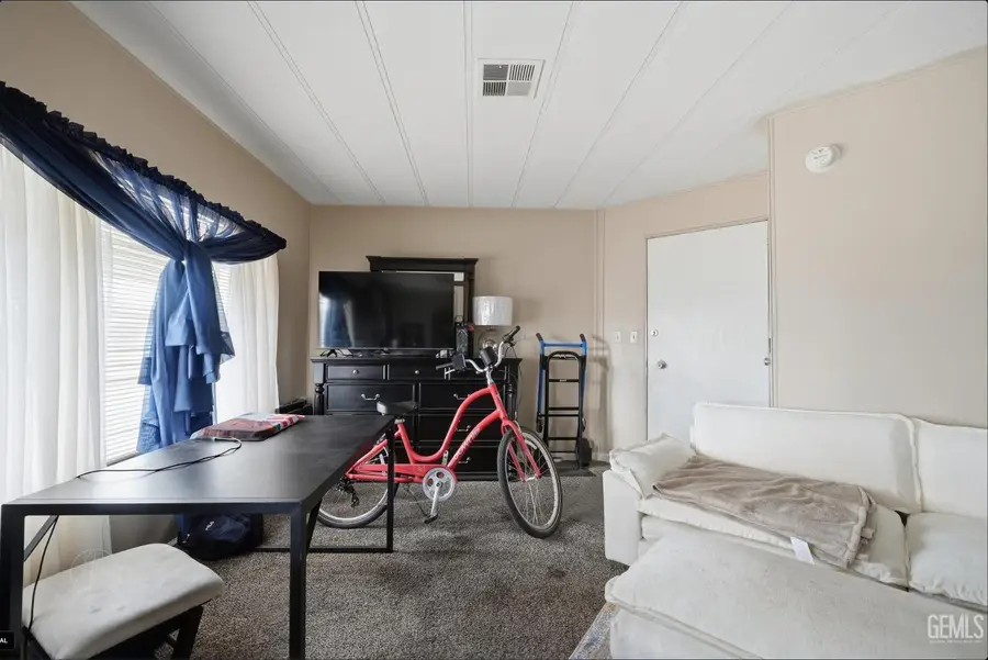 4 TEE LANE, Bakersfield, CA 93308 - #3