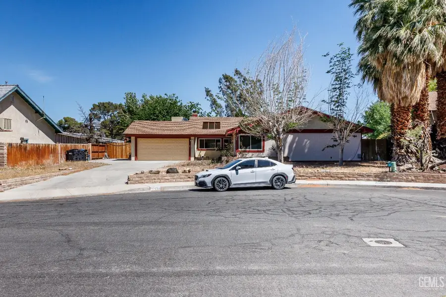 652 SONJA AVENUE, Ridgecrest, CA 93555 - #3