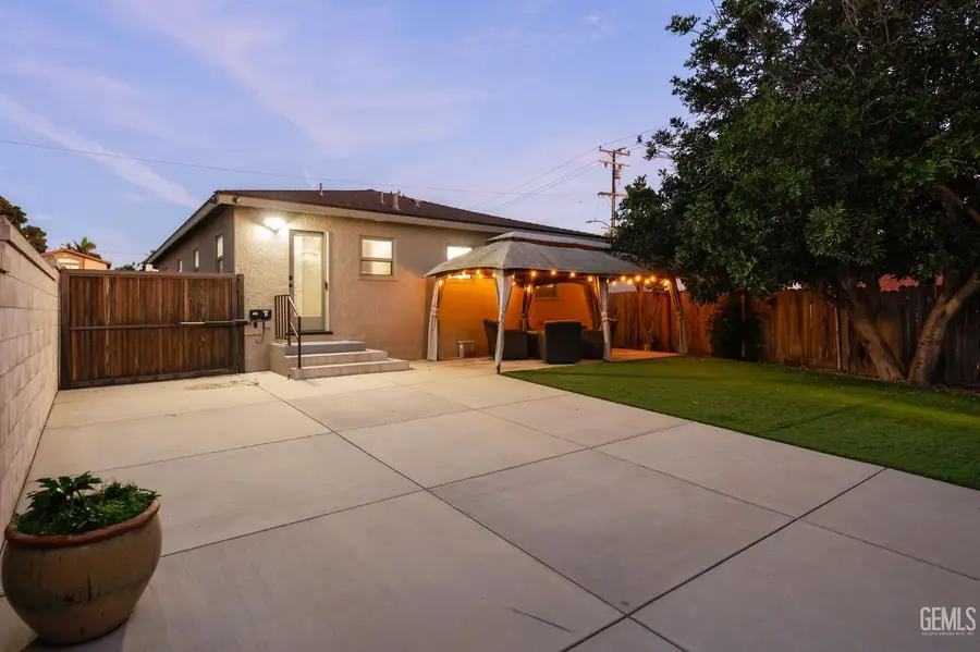 215 CORONADO STREET, San Buenaventura Ventura, CA 93001 - #2