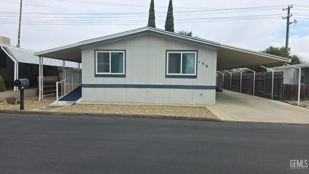 190 PAR LANE, Bakersfield, CA 93308 - #1