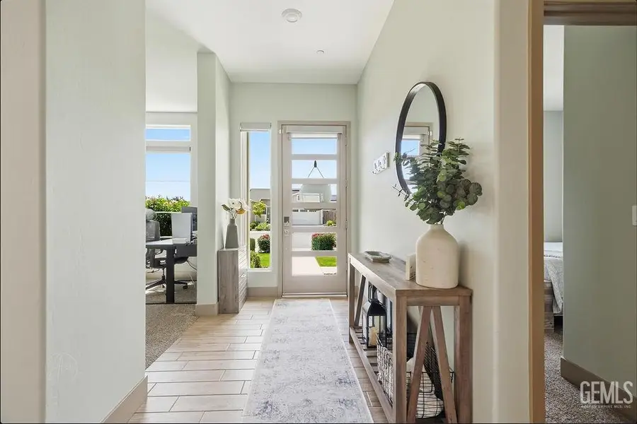 9406 HILL SPRINGS LANE, Shafter, CA 93263 - #3