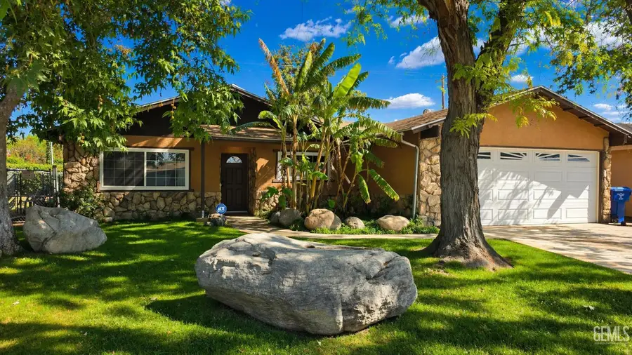 1118 WASHINGTON AVENUE, Bakersfield, CA 93308 - #3