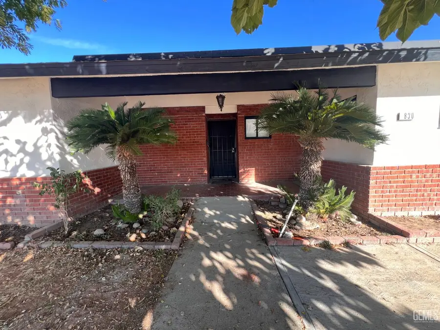 830 DAVIS AVENUE, McFarland, CA 93250 - #2