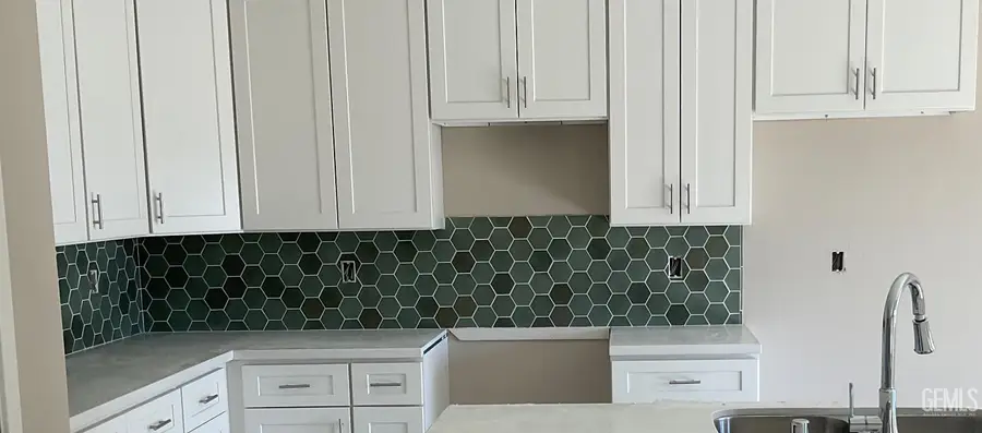 6017 CURVY HILLS DRIVE, Bakersfield, CA 93306 - #3