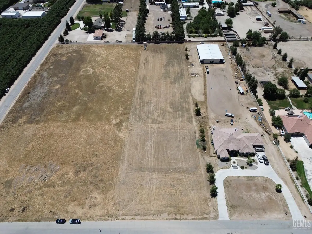 6621 RYAN PARK COURT, Bakersfield, CA 93313 - #1