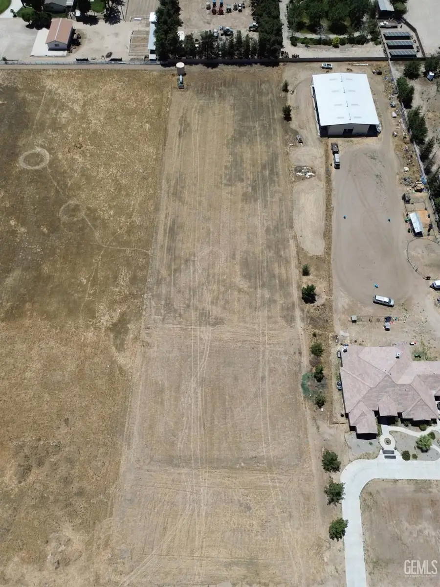 6621 RYAN PARK COURT, Bakersfield, CA 93313 - #3