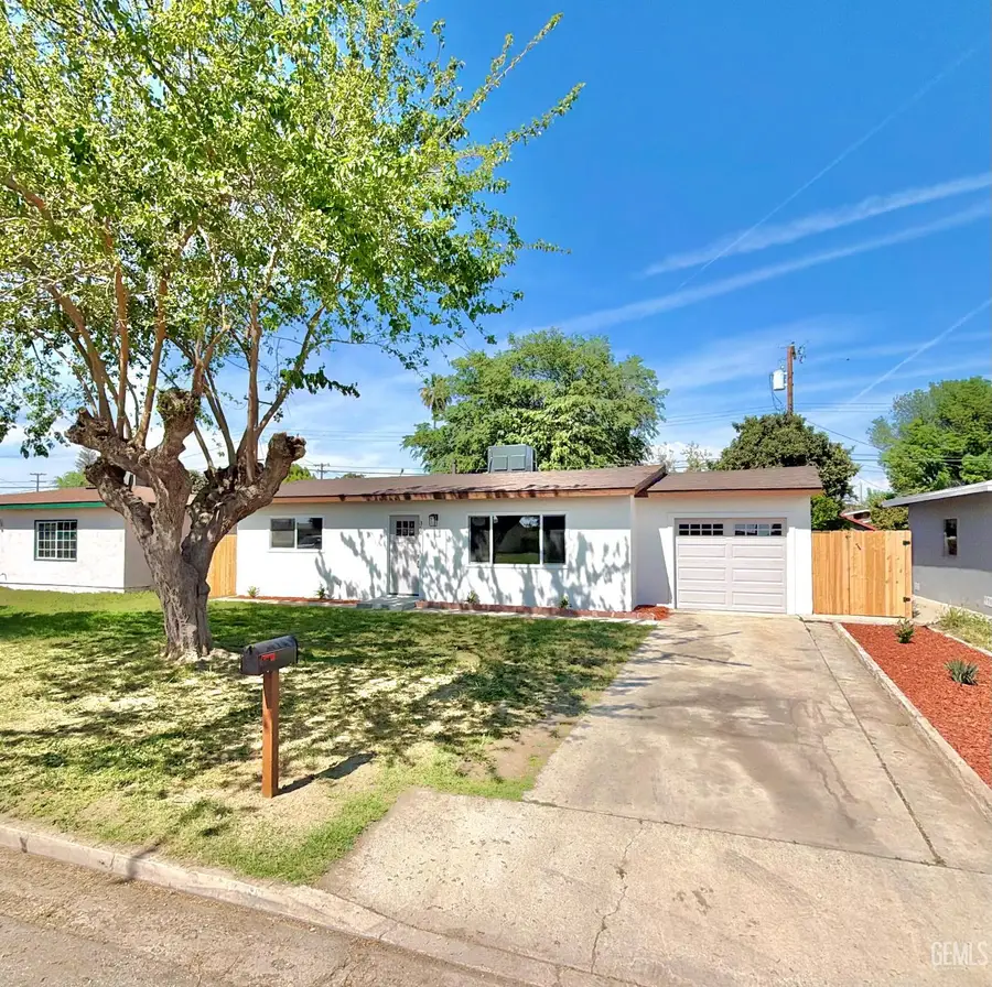 360 E ORANGE AVENUE, Shafter, CA 93263 - #2