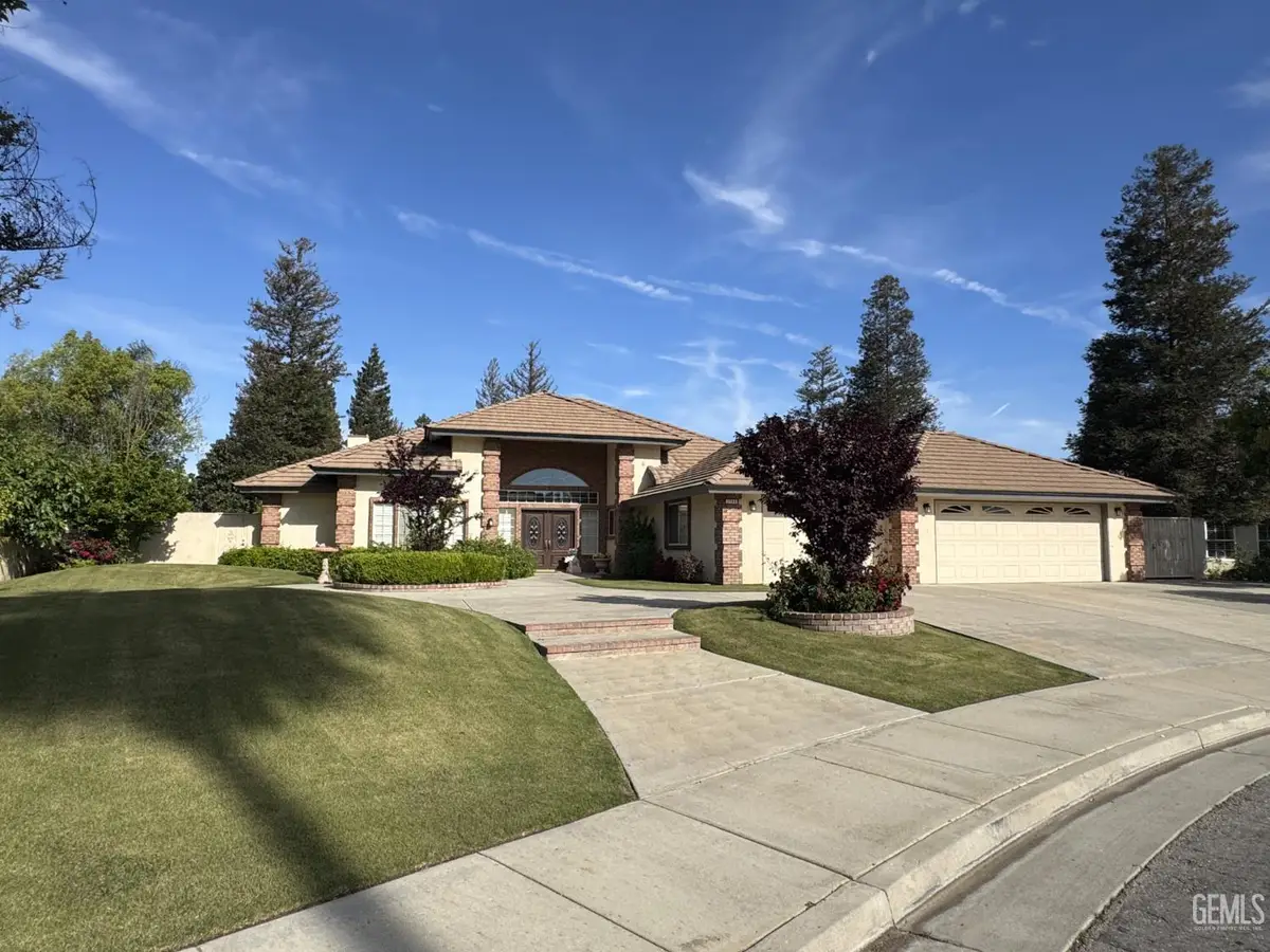 2508 DOVER HILL DRIVE, Bakersfield, CA 93311 - #1