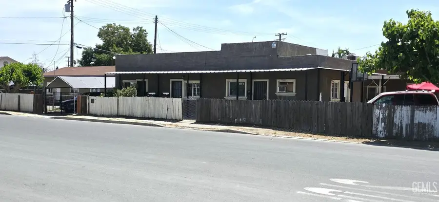 608 7TH AVENUE, Delano, CA 93215 - #3