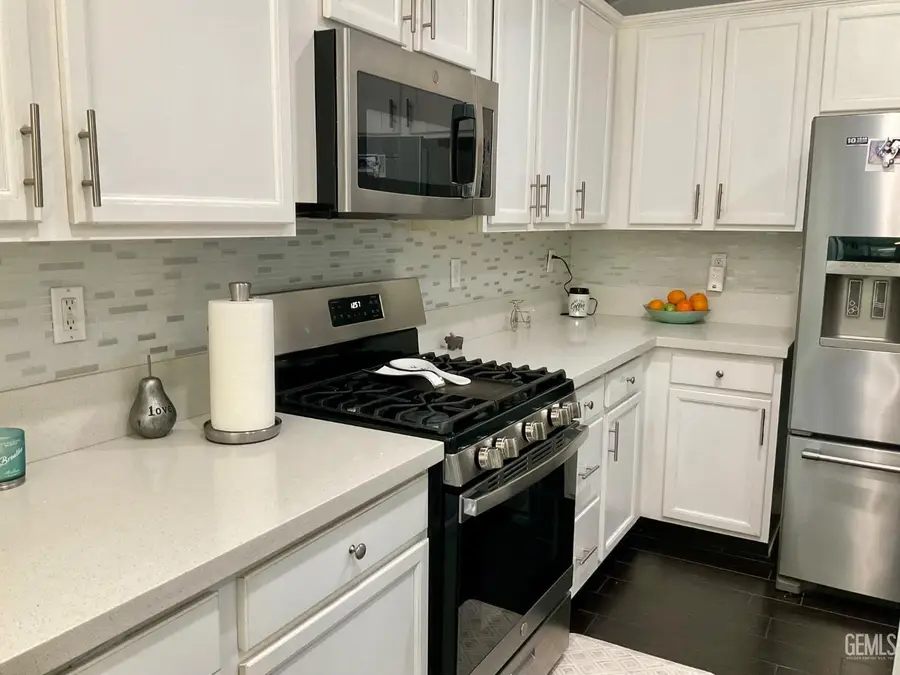 6417 STEEPLE STREET, Bakersfield, CA 93313 - #2