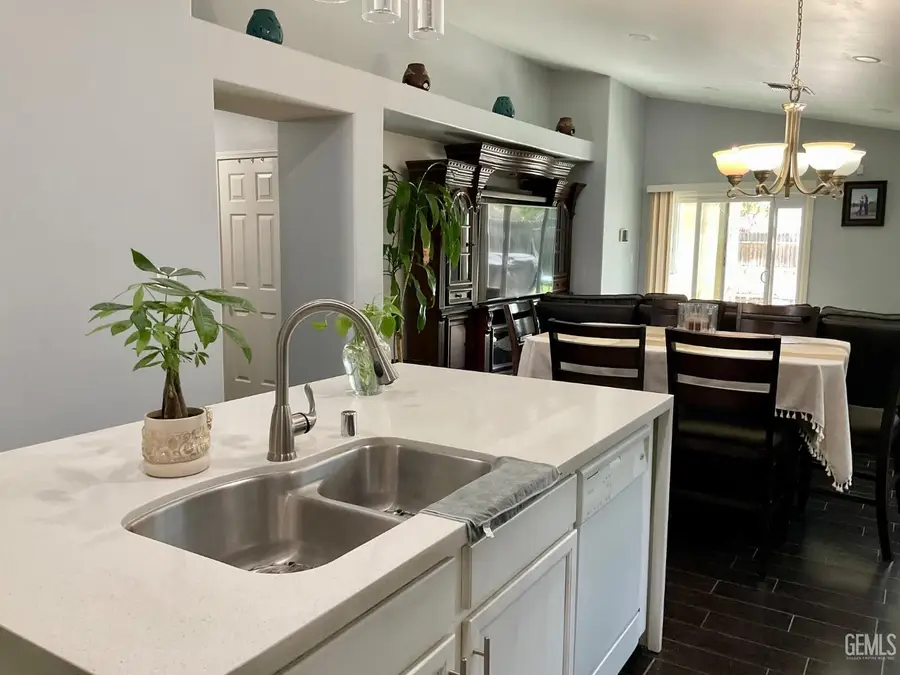 6417 STEEPLE STREET, Bakersfield, CA 93313 - #3