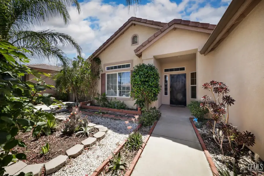 11319 MERCATELLO AVENUE, Bakersfield, CA 93312 - #2