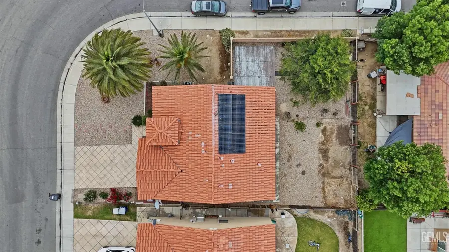 901 MARMARA AVENUE, Bakersfield, CA 93307 - #3