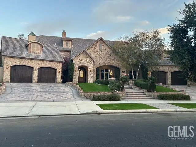 2406 BRIGHTON PARK DRIVE, Bakersfield, CA 93311 - #1