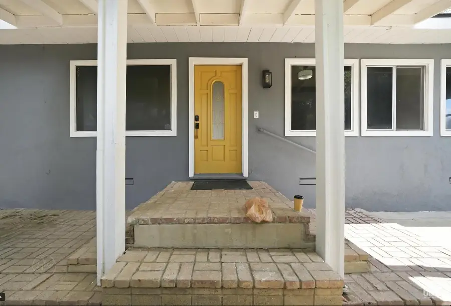 3025 PEERLESS AVENUE, Bakersfield, CA 93308 - #2