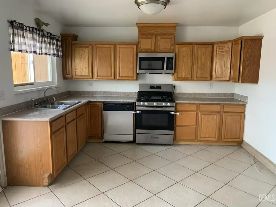 5713 WILSON ROAD, Bakersfield, CA 93309 - #3