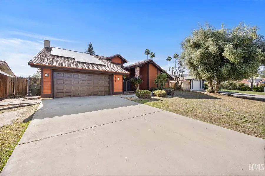 2529 INNISFREE DRIVE, Bakersfield, CA 93309 - #2