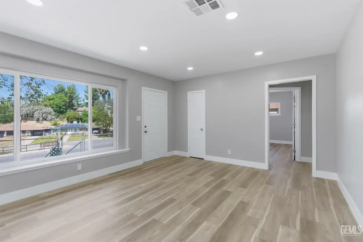 3017 RIVER BOULEVARD, Bakersfield, CA 93305 - #1