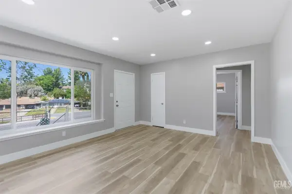 3017 RIVER BOULEVARD, Bakersfield, CA 93305