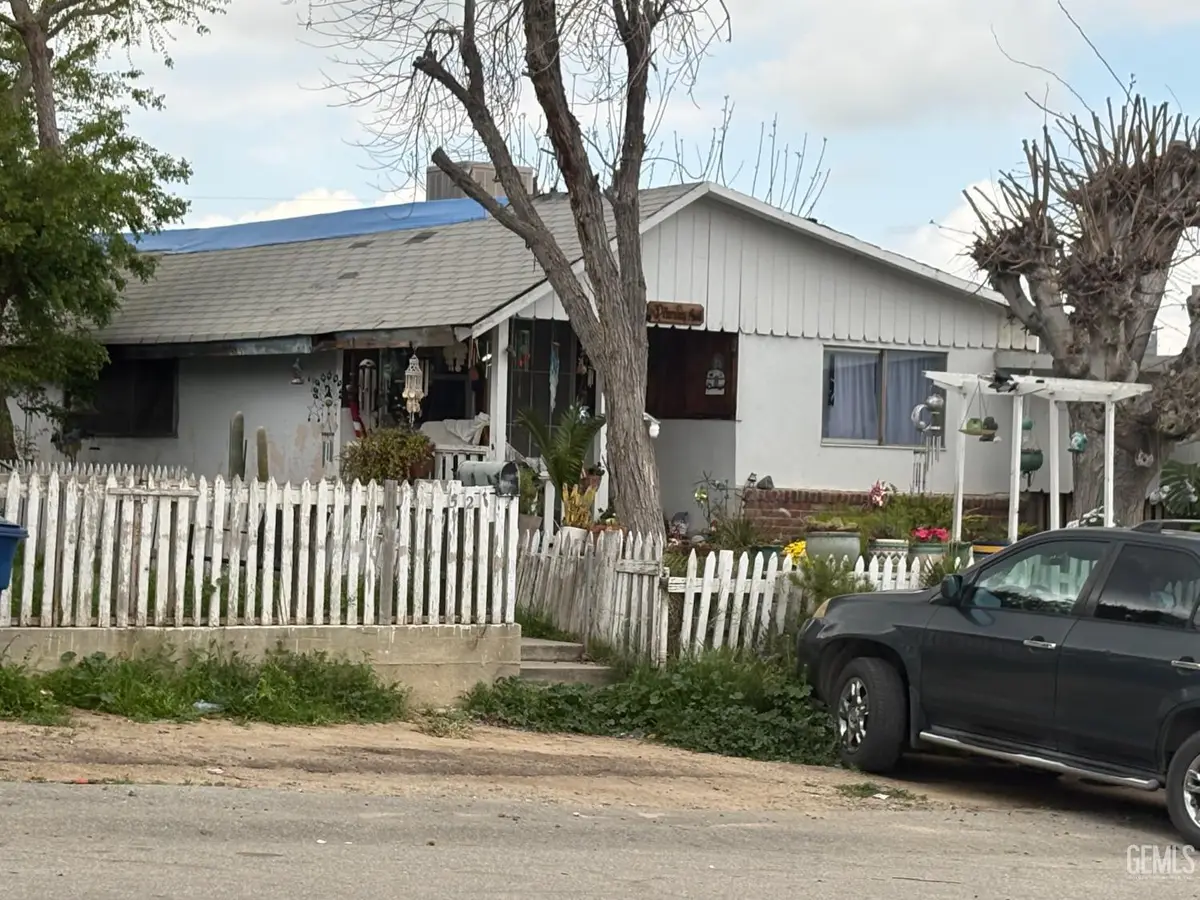 519 ROSE AVENUE, Taft, CA 93268 - #1