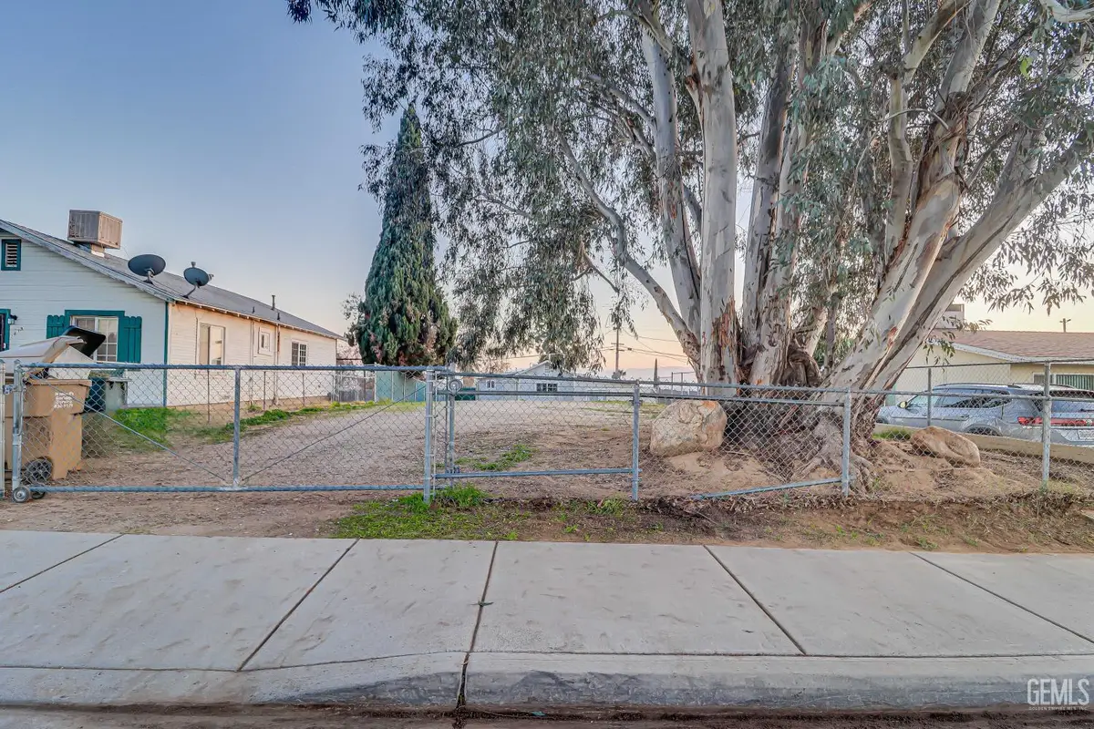 3817 HILLBURN ROAD, Bakersfield, CA 93306 - #1
