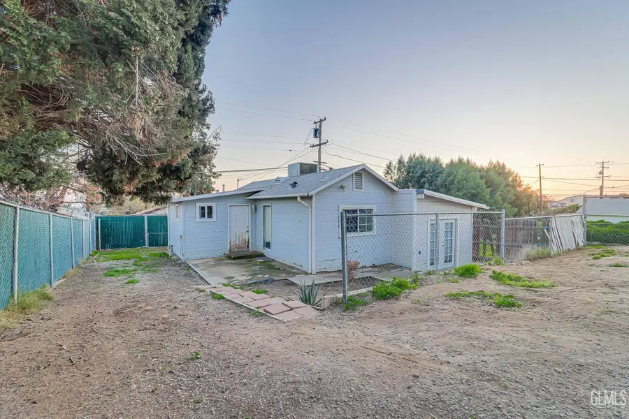 3817 HILLBURN ROAD, Bakersfield, CA 93306 - #3
