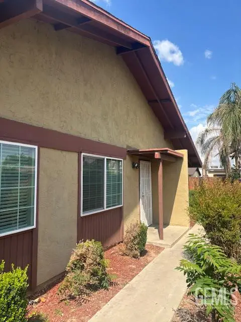 2320 PINON SPRINGS CIRCLE, Bakersfield, CA 93309 - #3