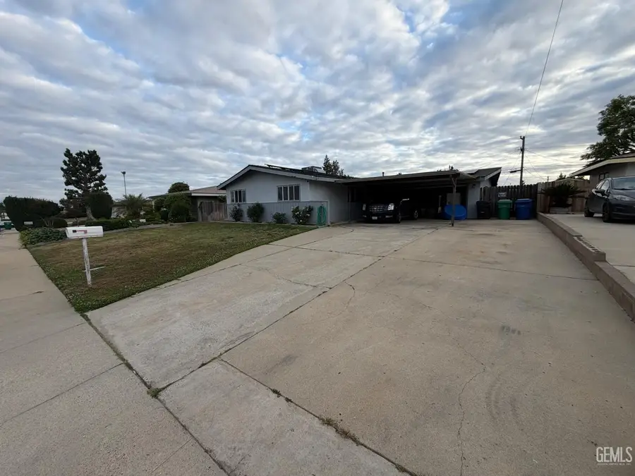 4307 KEVIN DRIVE, Bakersfield, CA 93308 - #3