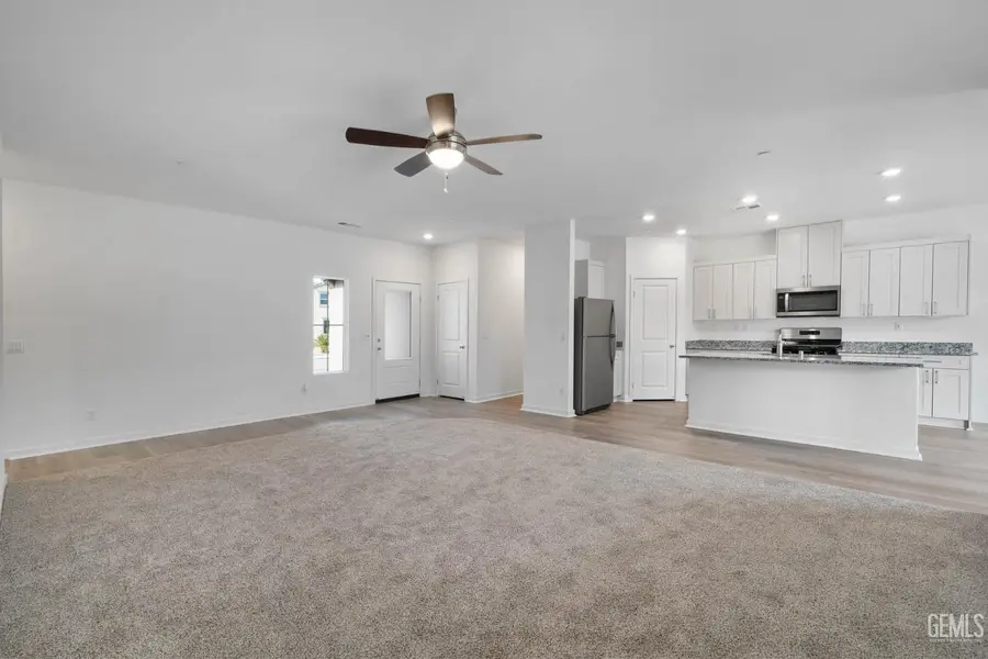 502 ELDERBERRY PLACE, Shafter, CA 93263 - #3
