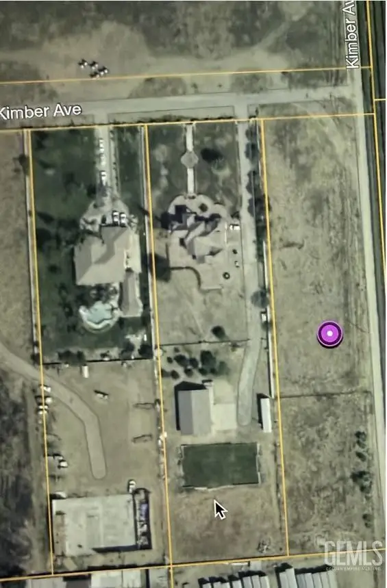 8839 KIMBER AVE, Bakersfield, CA 93307 - #1
